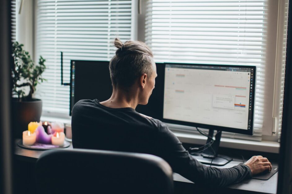 Man In Front of His Computer
in a clean environment representing the relation between enivironment and lasting habits